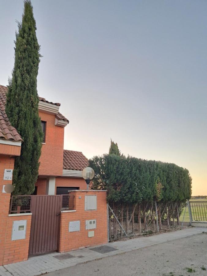 Aldeamayor de San MartinLa Casa Del Cipres别墅 外观 照片